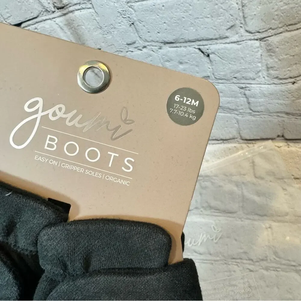 Goumi Black Baby Booties